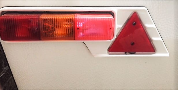 <h4>Kopiëren van een mistlicht afdekkap in epoxy</h4>