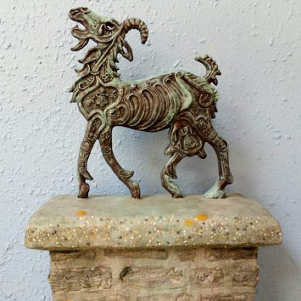 <h2> Goat replica</h2>