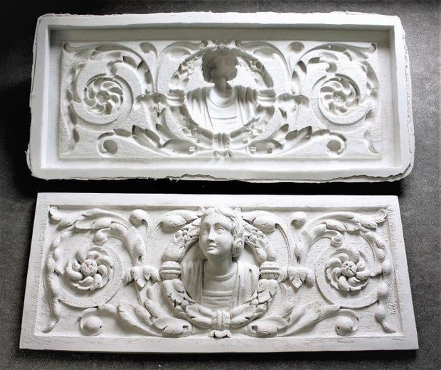 <h4>Easily copy ornaments on the wall.</h4>